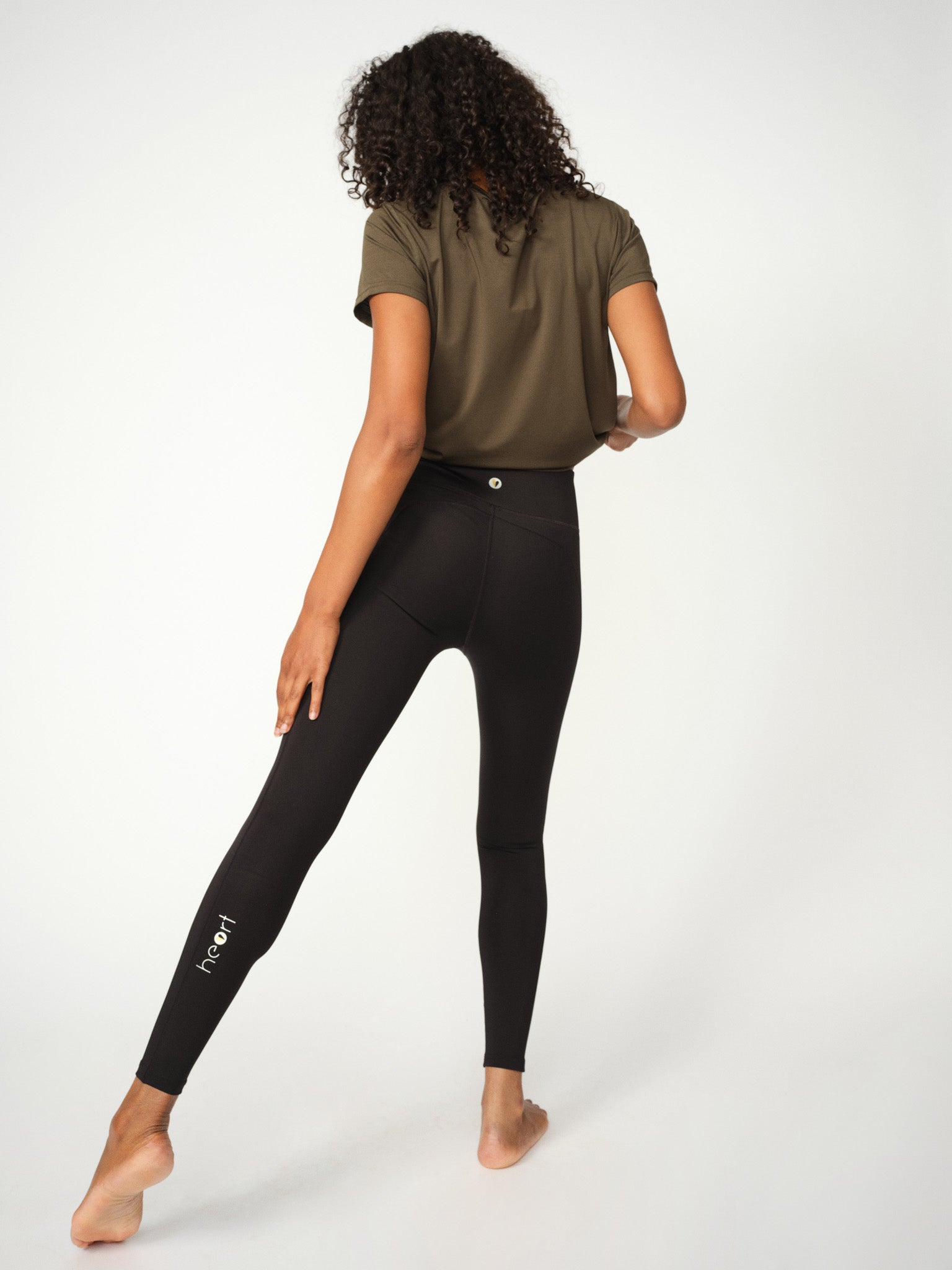 Modelshot / Black / Detail